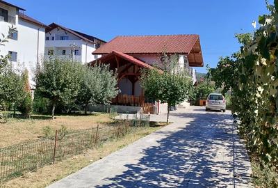 Casă cu 4 camere în Ostroveni - 5