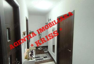 Apartament cu 2 camere decomandat în Teilor