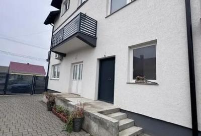 Casă cu 7 camere cu Teren 2000 Mp în Rădăuți - 11