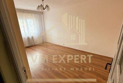 APARTAMENT 2 CAMERE ETAJ 4 VISOI ZONA MOL - 5