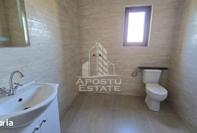 Casă cu 5 camere cu Teren 350 Mp în Ghiroda - 17