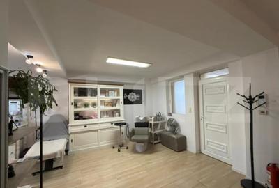 Apartament cu 3 camere decomandat în Central - 3