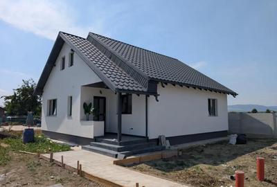 Casă cu 3 camere cu Teren 400 Mp în Central - 7