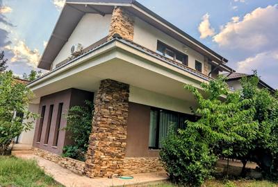 Casă individuală cu 5 camere în Mogoșoaia