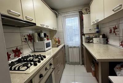 Apartament de 3 camere, etaj 2/4, zona Alexandru cel Bun - 4