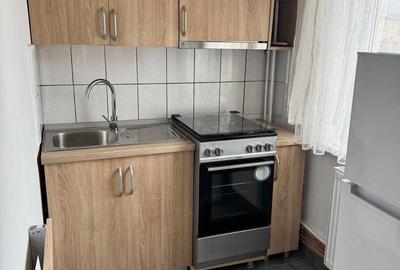 Garsonieră decomandată în 1 Mai - 4