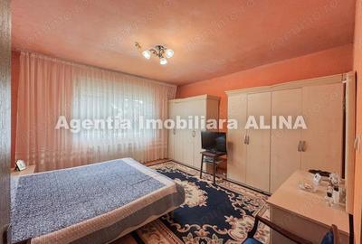 Casa in Mun. Deva, Jud. Hunedoara, zona Aurel Vlaicu, teren 368 mp. - 1