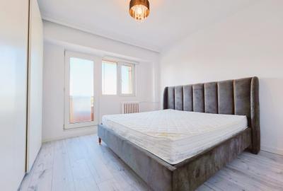 Apartament cu 3 camere decomandat, mobilat în Calea Victoriei