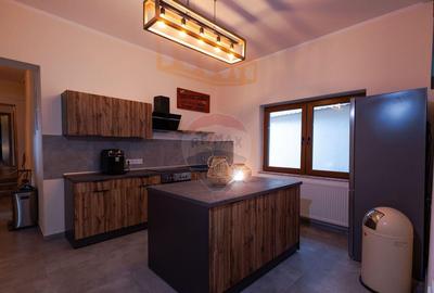 Casa noua, cu piscina, 4 dormitoare complet finisata si ... Casa noua, cu piscina, 4 dormitoare complet finisata si ... - 18