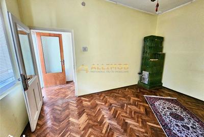 Casă cu 4 camere semidecomandat cu Teren 274 Mp în Ana Ipătescu - 5