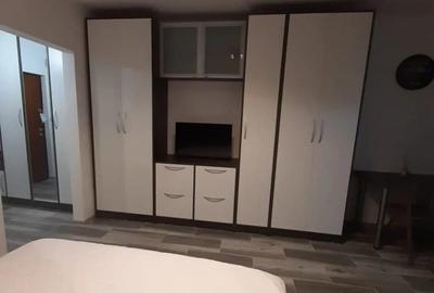 Vand garsoniera renovata metrou Titan - 4