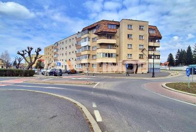 Apartament cu 2 camere decomandat, mobilat în Central - 1