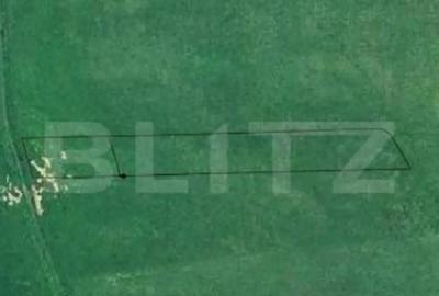 Teren de 5100 mp, în Central