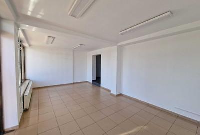 Spațiu comercial, de 32 mp, în Central - 2