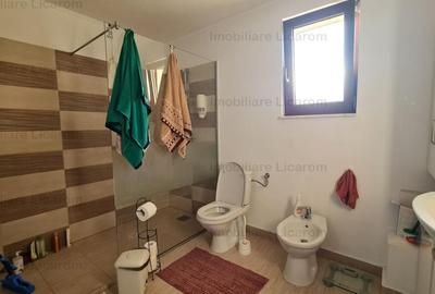 Duplex Sanpetru P+E,5 camere,teren 375 mp,260000 euro Duplex Sanpetru P+E,5 camere,teren 375 mp,260000 euro - 4