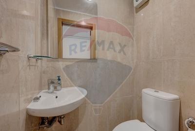 Apartament cu 4 camere decomandat în Central - 13