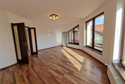 RECO Vila deosebita  in Santandrei cu sauna si teren generos - 13