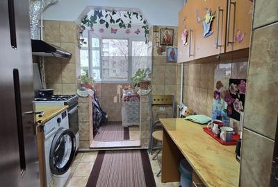 Apartament cu 2 camere decomandat în Titan - 2