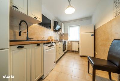 Apartament cu 4 camere decomandat, mobilat în Central - 12