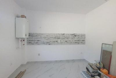 Casă cu 5 camere cu Teren 250 Mp în Central - 15