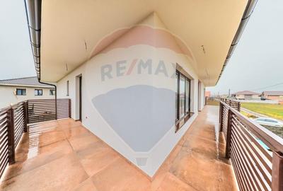 Marmură, Design și Eficiență: Vila Supremă. Comision 0%. - 5