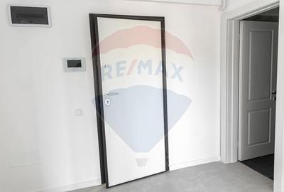 Apartament cu 3 camere decomandat în Vișani - 1