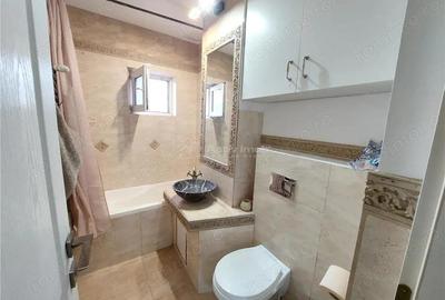 Apartament cu 3 camere decomandat în Unirii Nord