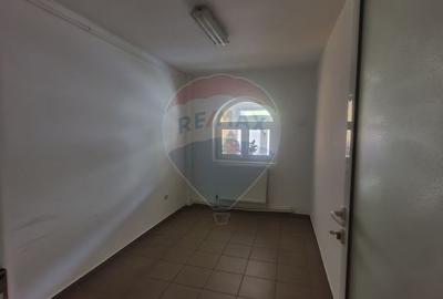 Spațiu comercial, de 90 mp, în Nord - 5
