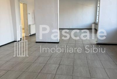 Spațiu comercial, de 109 mp, în Central - 3