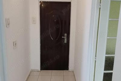 Garsonieră decomandată în Central - 8