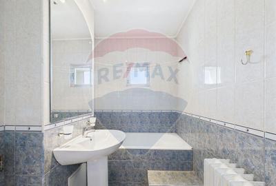 Apartament cu 3 camere de vanzare in zona Decebal - Baba ... - 6