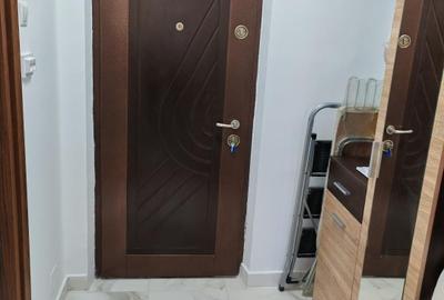 Garsoniera Titan, renovata in totalitate, constructie 1979, etaj 2/10 - 4