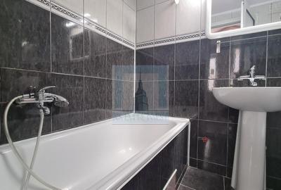 Casa, 4 camere, singur in curte - zona Schei - 18