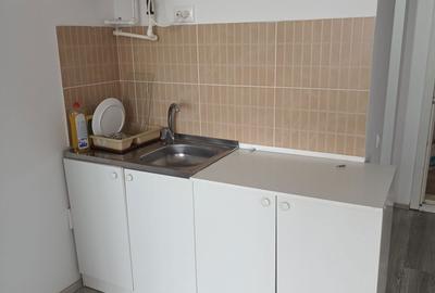 Apartament cu 2 camere semidecomandat în Central - 1