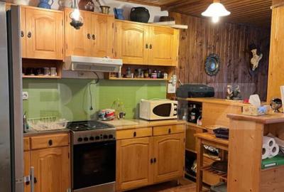 Casă cu 3 camere cu Teren 2243 Mp în Central - 11