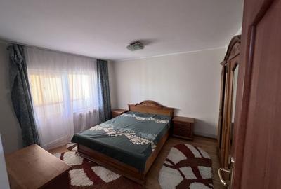 Apartament cu 3 camere decomandat în Teilor - 2