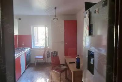 Vand Apartament 3 camere Micro 4. - 8
