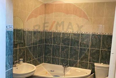 Casa / Vila cu 5 camere de vanzare in zona Central - 5