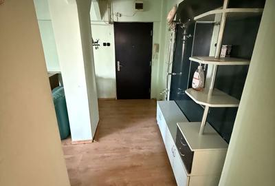 Apartament cu 4 camere decomandat în Micro 17 - 1