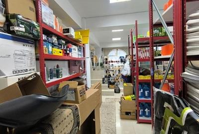 Spațiu comercial, de 155 mp, în Central - 4