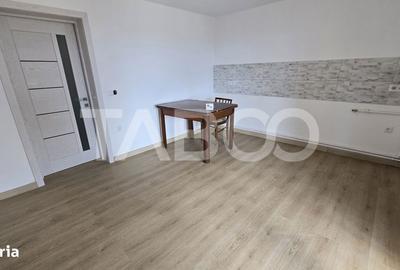 Spațiu comercial, de 48 mp, în Cristian - 2