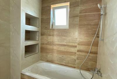 Casă cu 3 camere cu Canalizare în Valea Lupului - 1