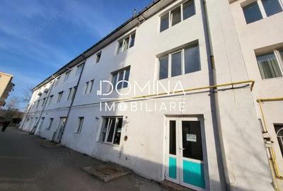 Apartament cu 2 camere semidecomandat în Rovinari - 3