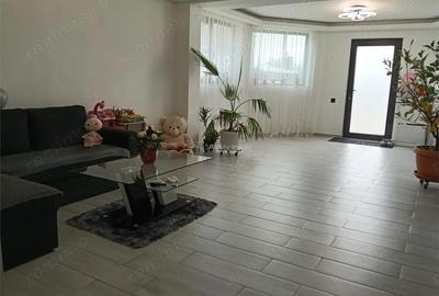Casă cu 7 camere cu Teren 1100 Mp în Popești - 4