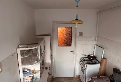 Apartament cu 2 camere semidecomandat în Piața Centrală - 3