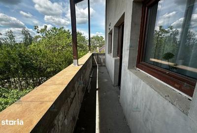 Casă cu 10 camere cu Teren 525 Mp în Central - 18