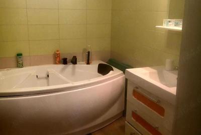 Casă cu Teren 3000 Mp în Central