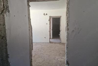 Apartament cu 2 camere semidecomandat în Central - 3