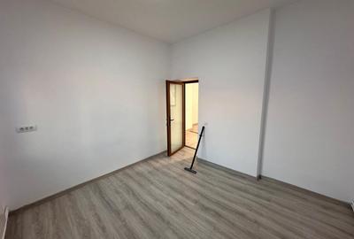 CENTRU- apartament 5 camere  etajul 1 - 8