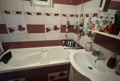 Apartament cu 2 Camere Decomandate Zona Burdujeni - Moldova - 5